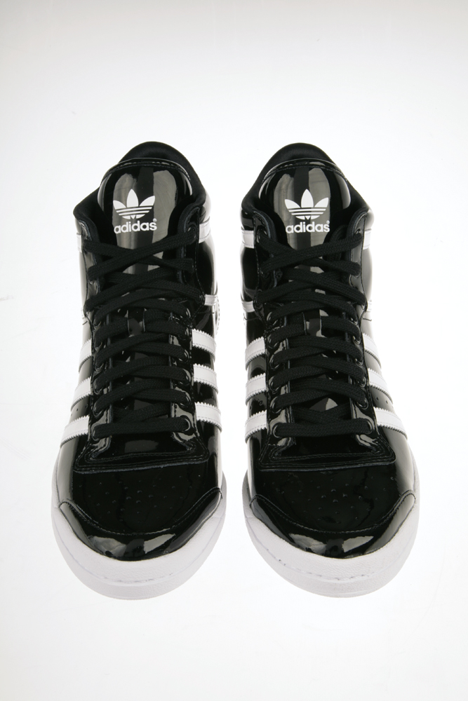lacksneaker
