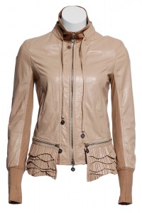 Raffiniert geschnittene Lederjacke